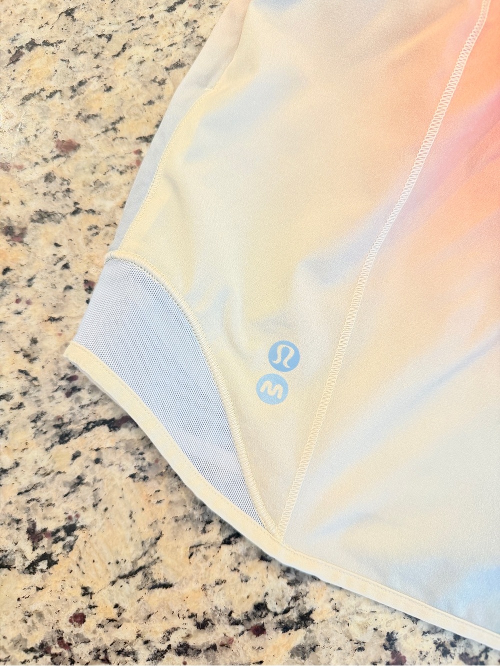 Lululemon Hotty Hot Shorts- Tie Dye with Peace Sign- Lined with pockets - Picture 6 of 9
